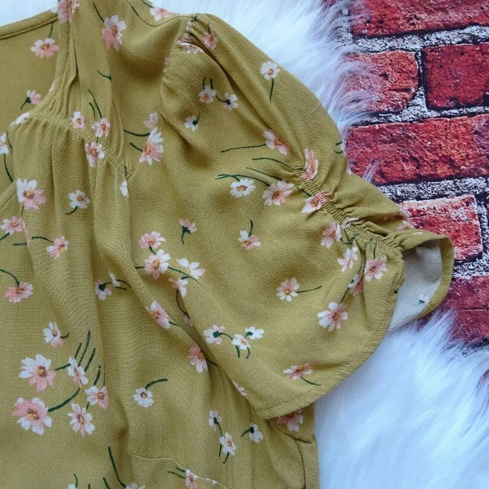 American Eagle Women's Dress V-Neck Floral Bohemian Short Shirred Casual Size M - Picture 9 of 12